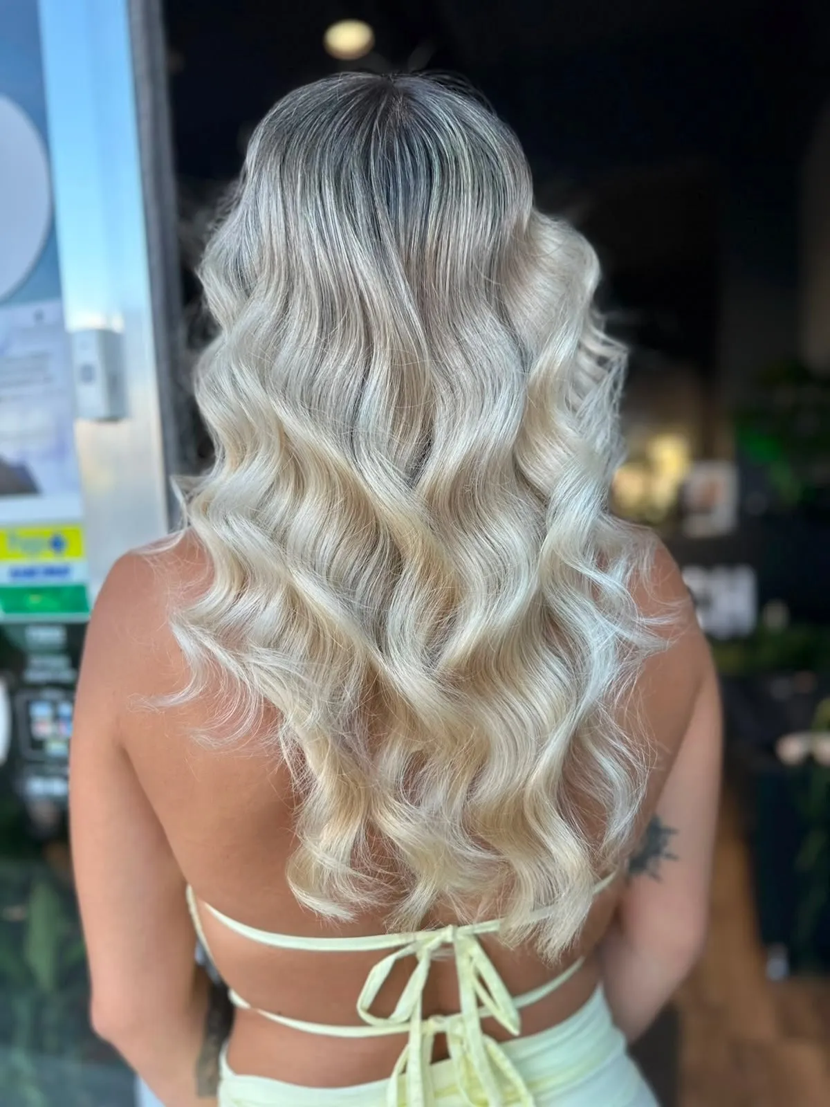 Air-touch beige rame, lavoro di Glitch Hair Studio Salon